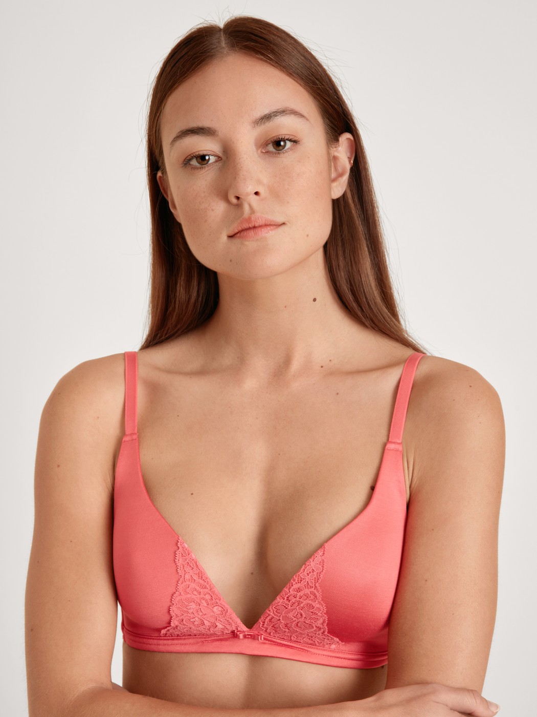 Triangle bra without underwire