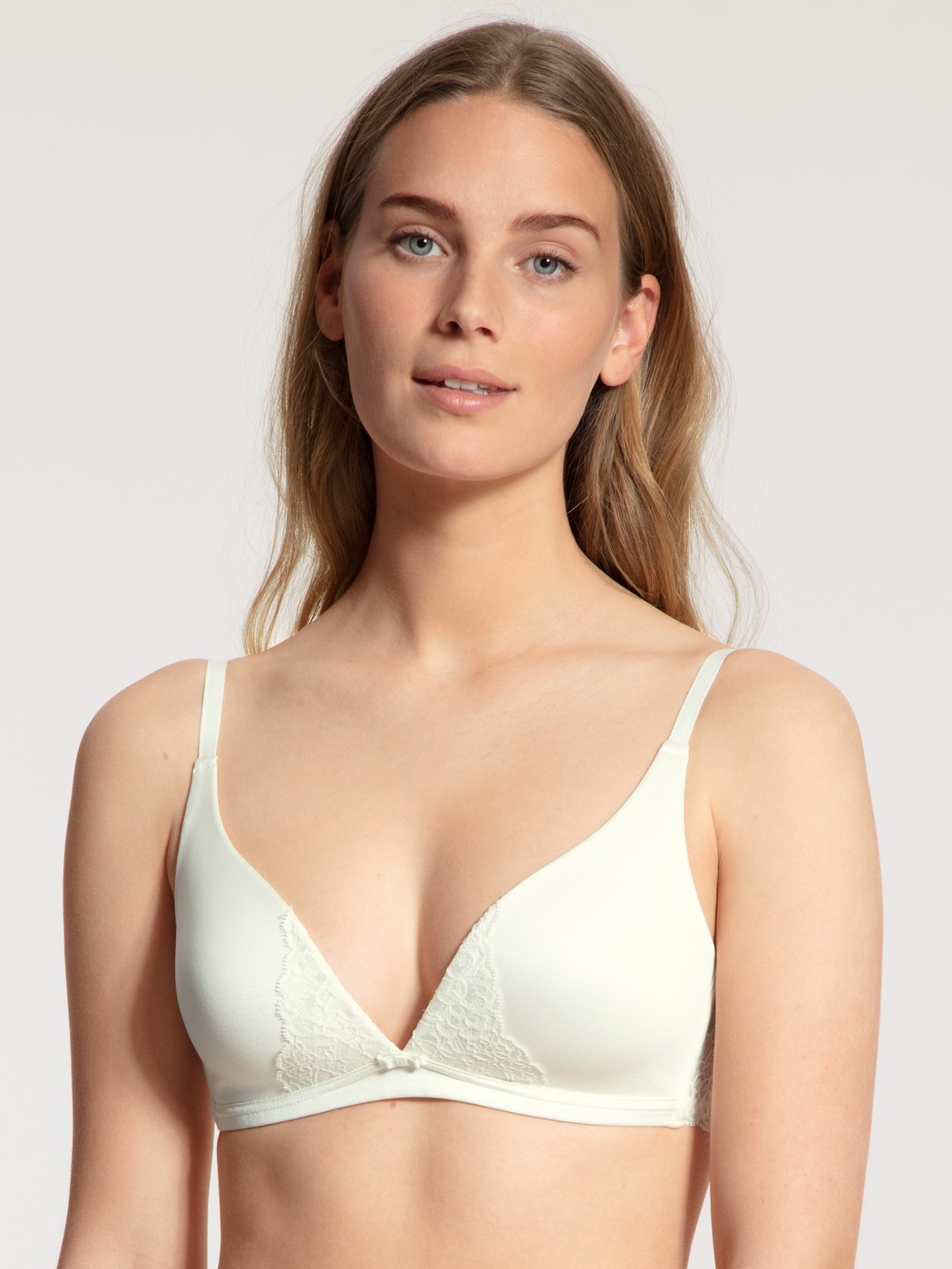 Triangle bra without underwire