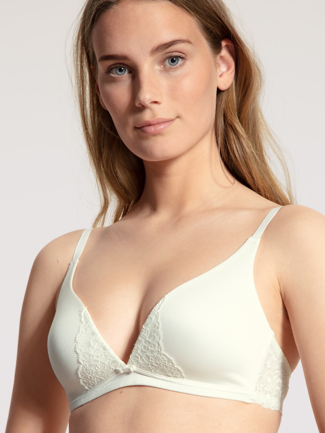 Soutien-gorge triangle sans armature