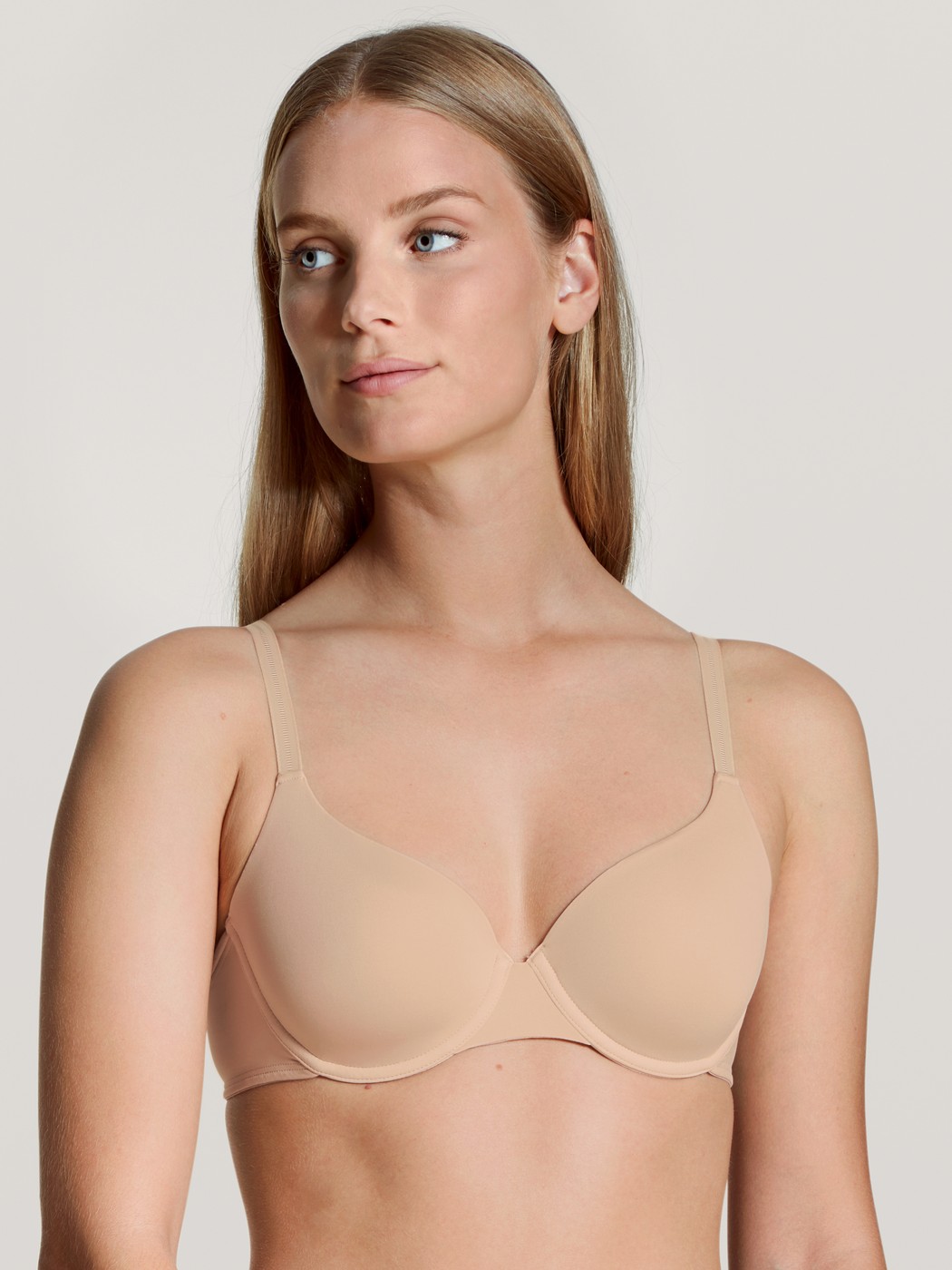 Bra with underwiring