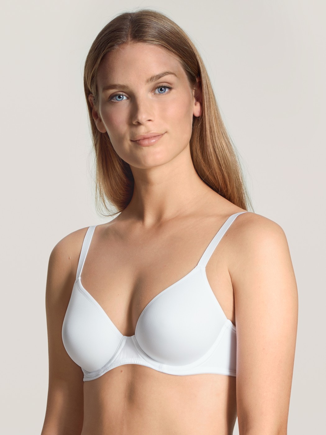 Bra with underwiring