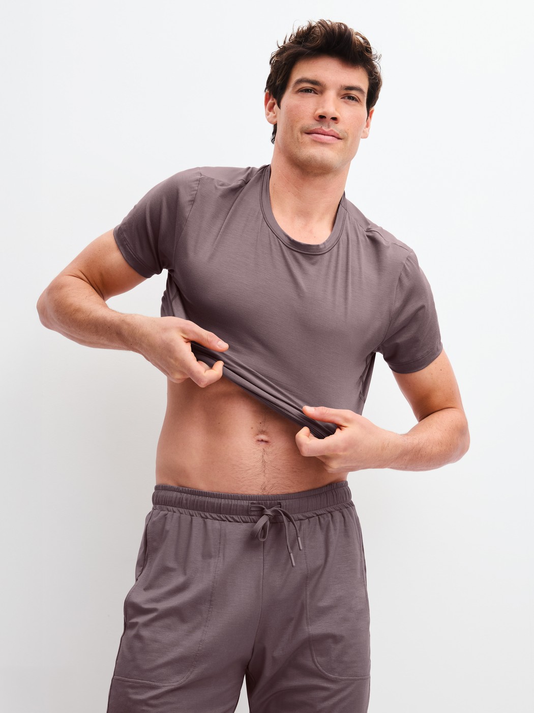 Men model is wearing Shirt short sleeve made of Modal in Brown, Unicoloured from the DSW Balancing series by CALIDA, Additional Image
