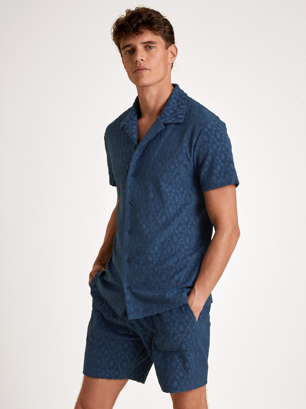 Chemise courte avec boutonnage