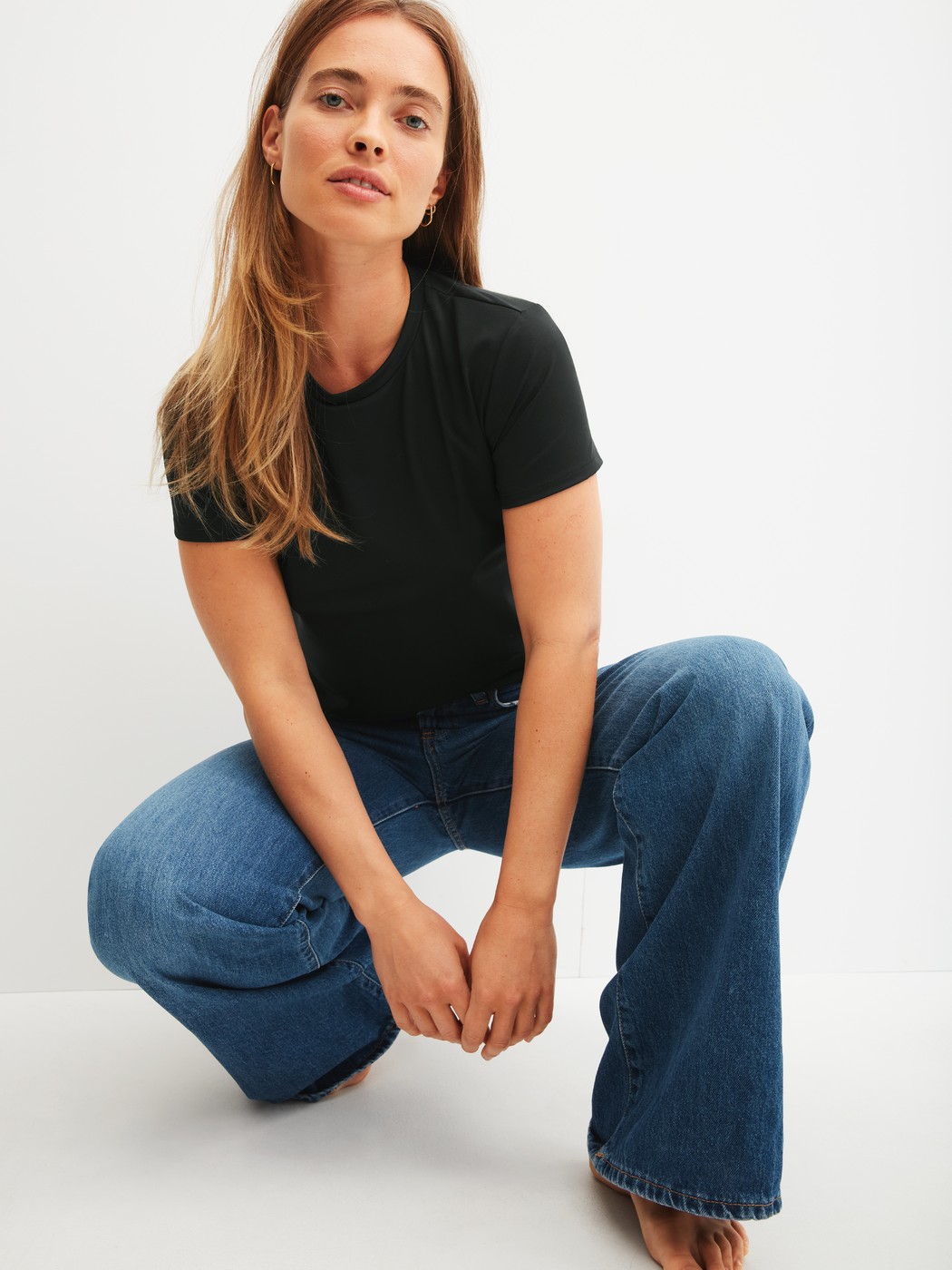 Le mannequin Femme porte le/la T-shirt à manches courtes en Modal de couleur Noir, Unicolore, de la série Natural Skin de CALIDA, Image supplémentaire