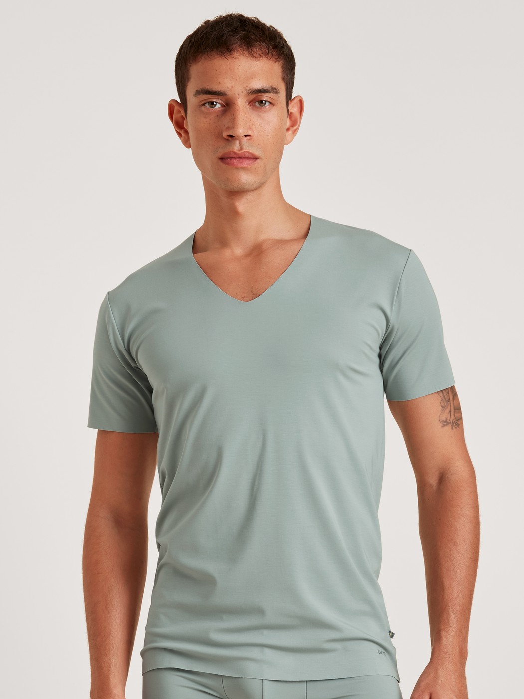 Kurzarm-Shirt, V-Neck