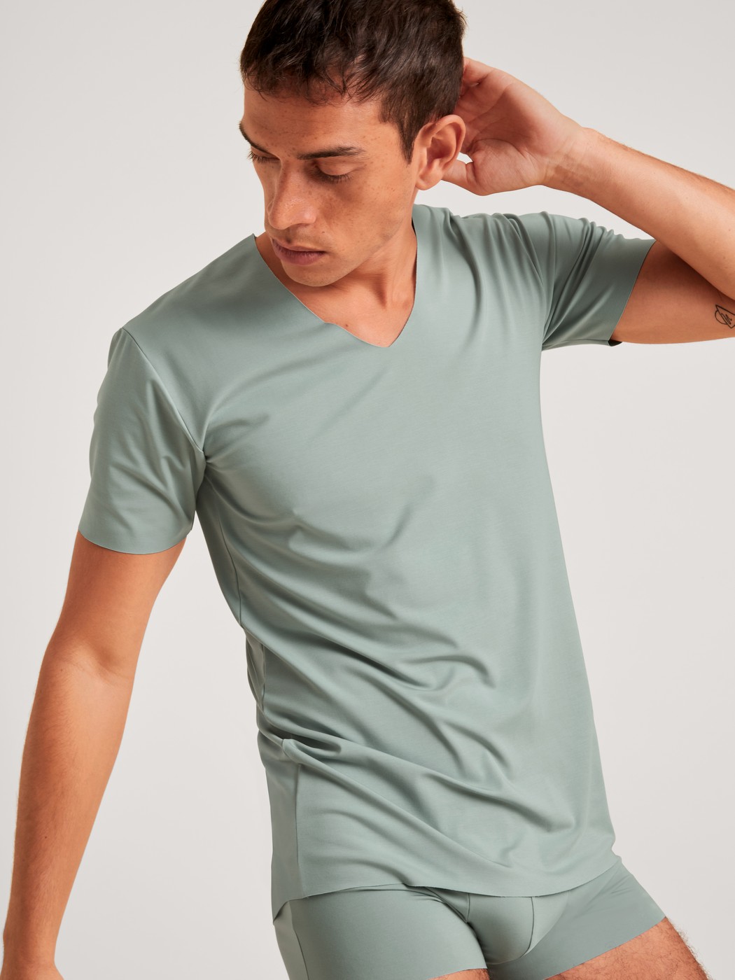 Kurzarm-Shirt, V-Neck