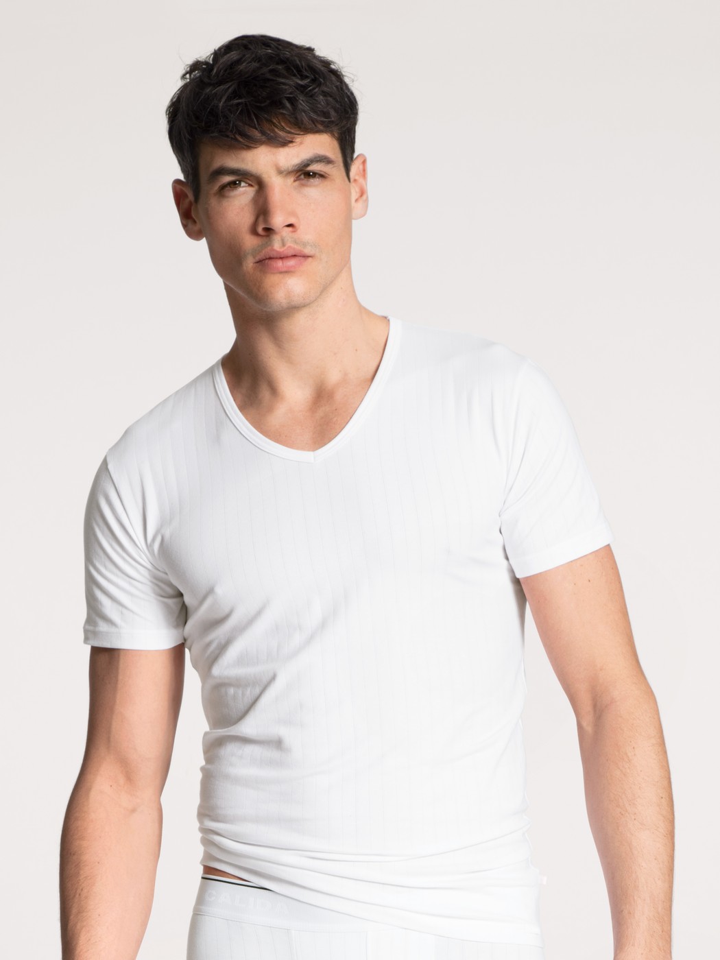 T-Shirt, V-Neck