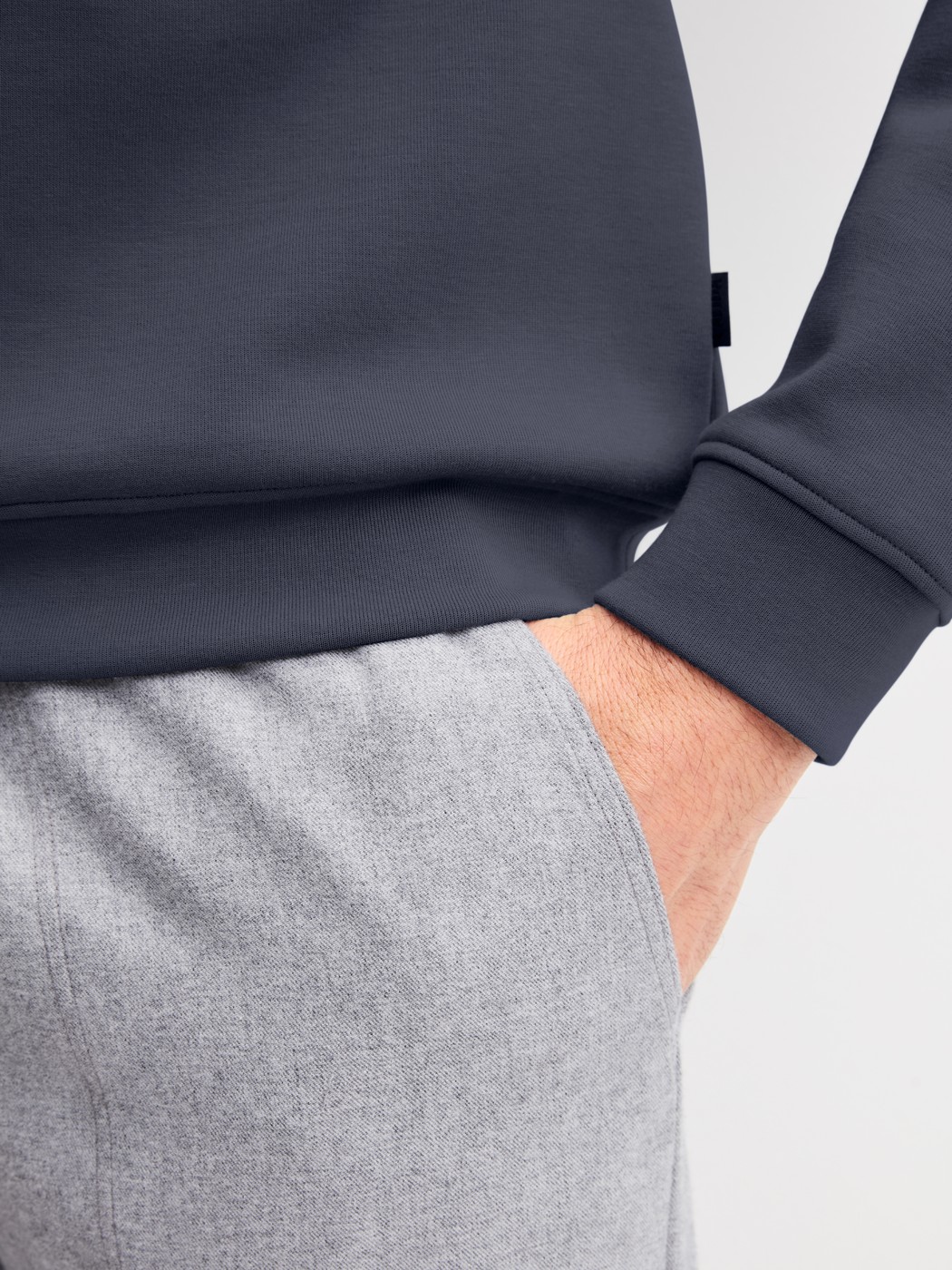 Men model is wearing Sweatshirt made of Cotton in Grey, Unicoloured from the RMX Lounge Casual series by CALIDA, Detail