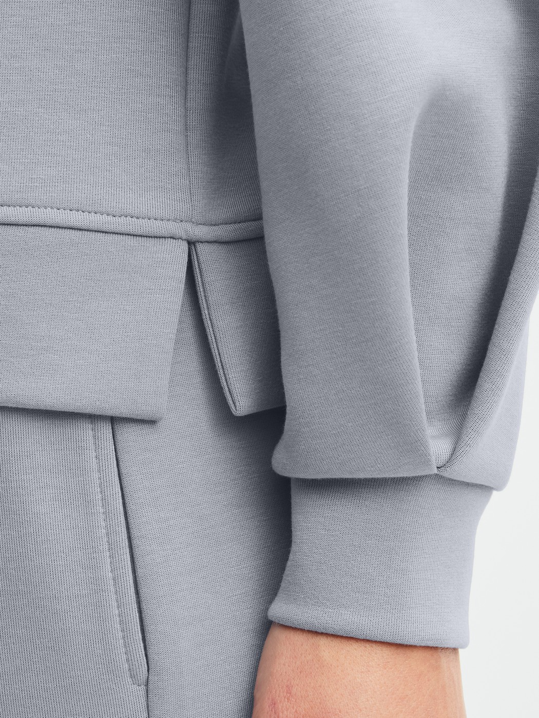 Le mannequin Femme porte le/la  en Coton de couleur Gris, Unicolore, de la série Natural Embrace de CALIDA, Détail