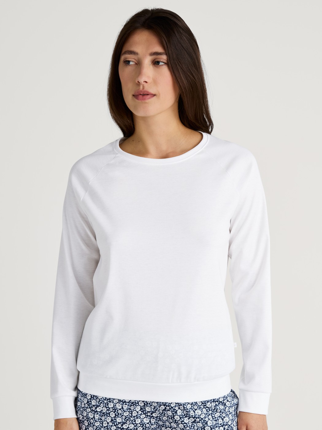 Long-sleeve shirt, raglan sleeves