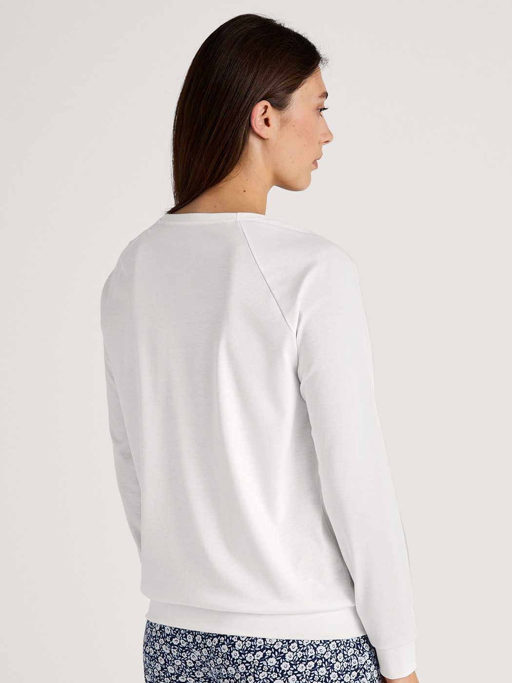 Long-sleeve shirt, raglan sleeves