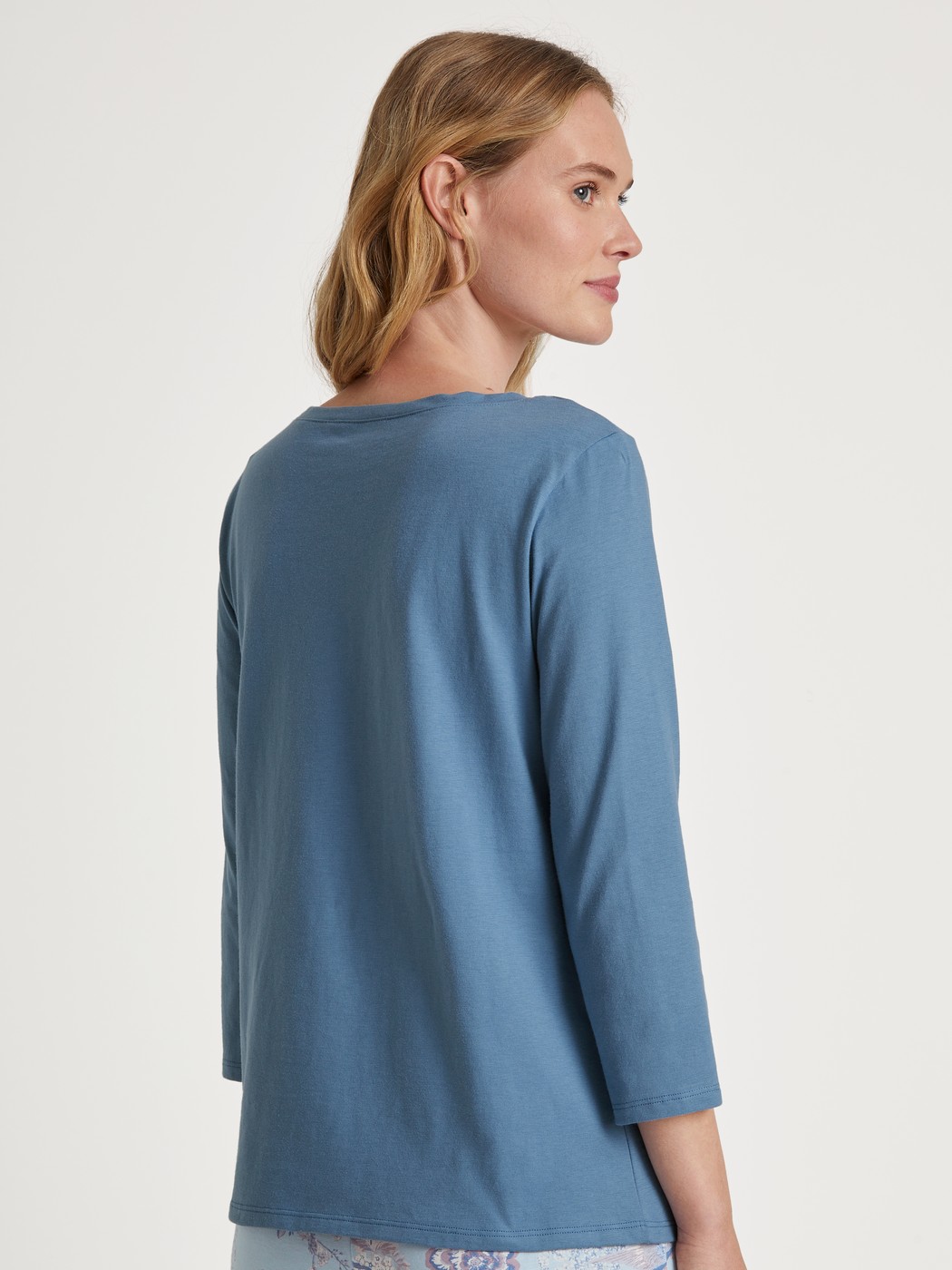 Shirt with 3/4 sleeves