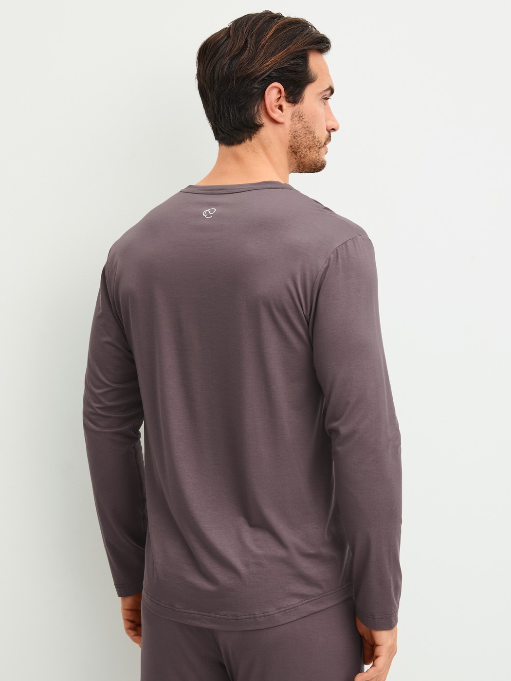 Men model is wearing Shirt long sleeve made of Modal in Brown, Unicoloured from the DSW Balancing series by CALIDA, Back view