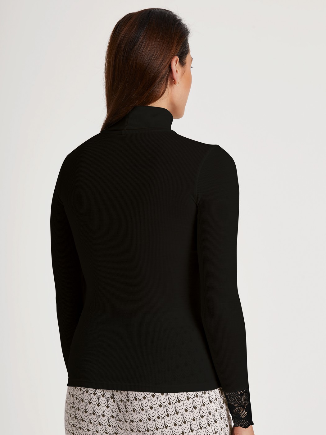 Long-sleeved turtleneck shirt in wool and silk