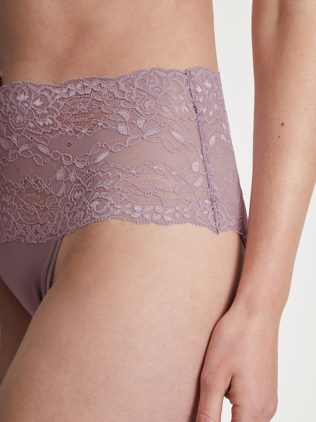 High-waisted briefs with lace waistband