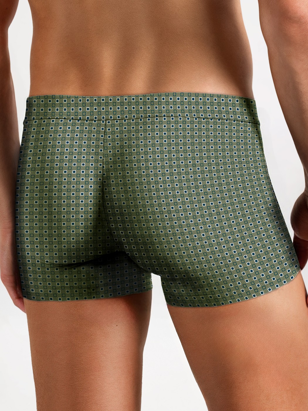 Le mannequin Homme porte le/la Boxer brief en Coton de couleur Vert, À motifs, de la série Daywear Xtra de CALIDA, Vue arrière