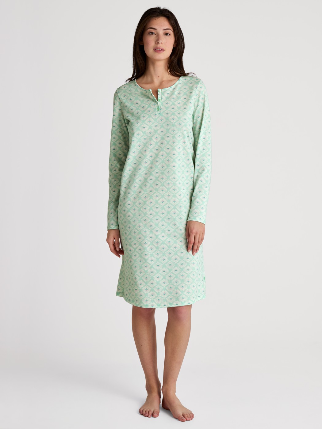 Long-sleeved nightdress, length 100 cm