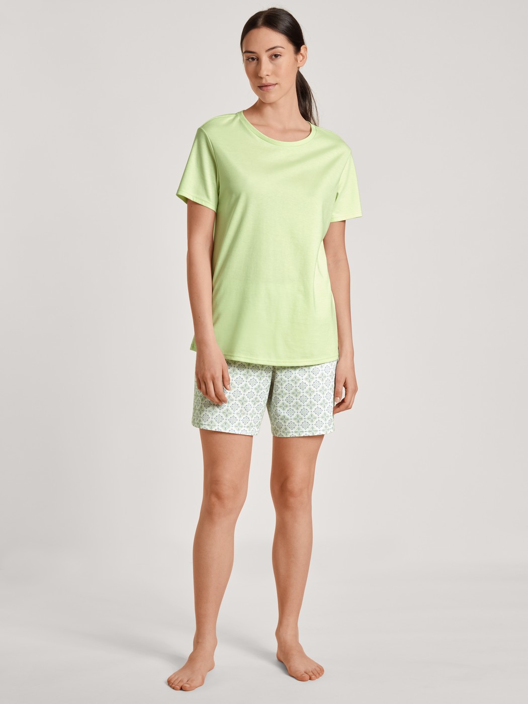 Short pyjamas