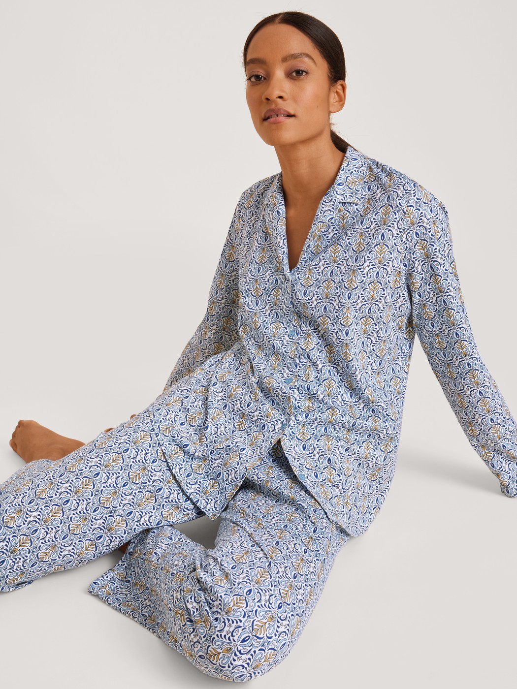 Pyjama, boutonné