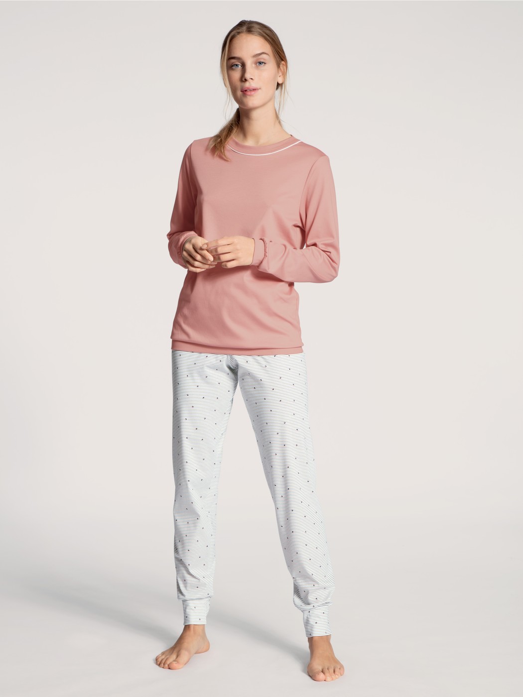 Pyjama with cuff