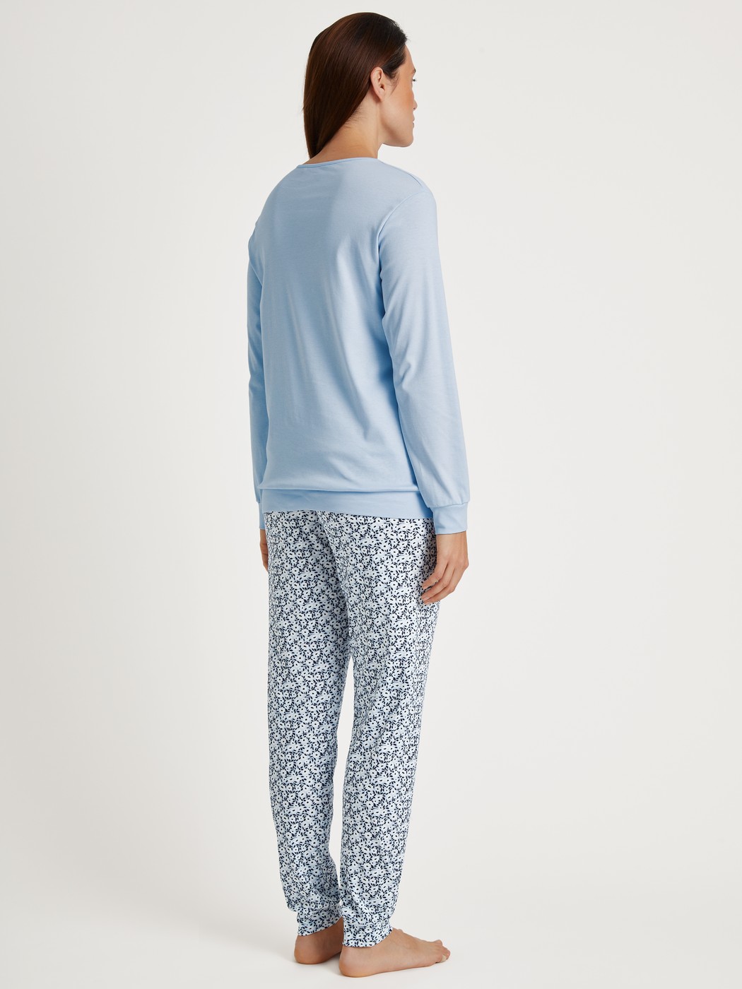 Pyjama with cuff