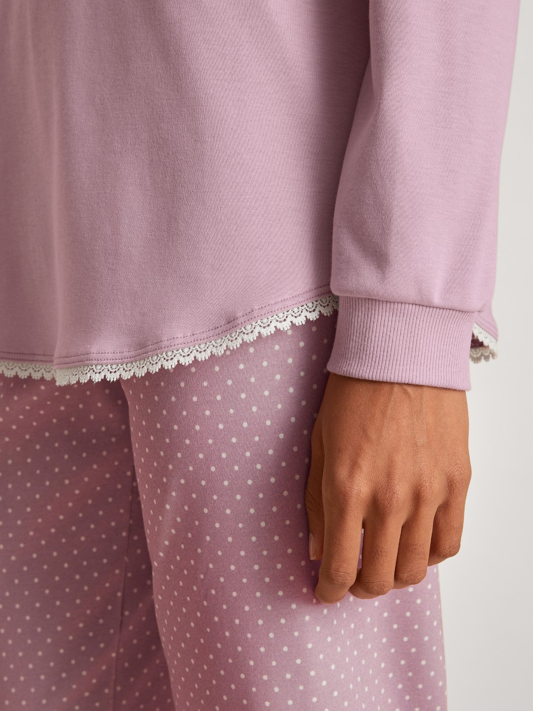 Pyjama with cuff                    