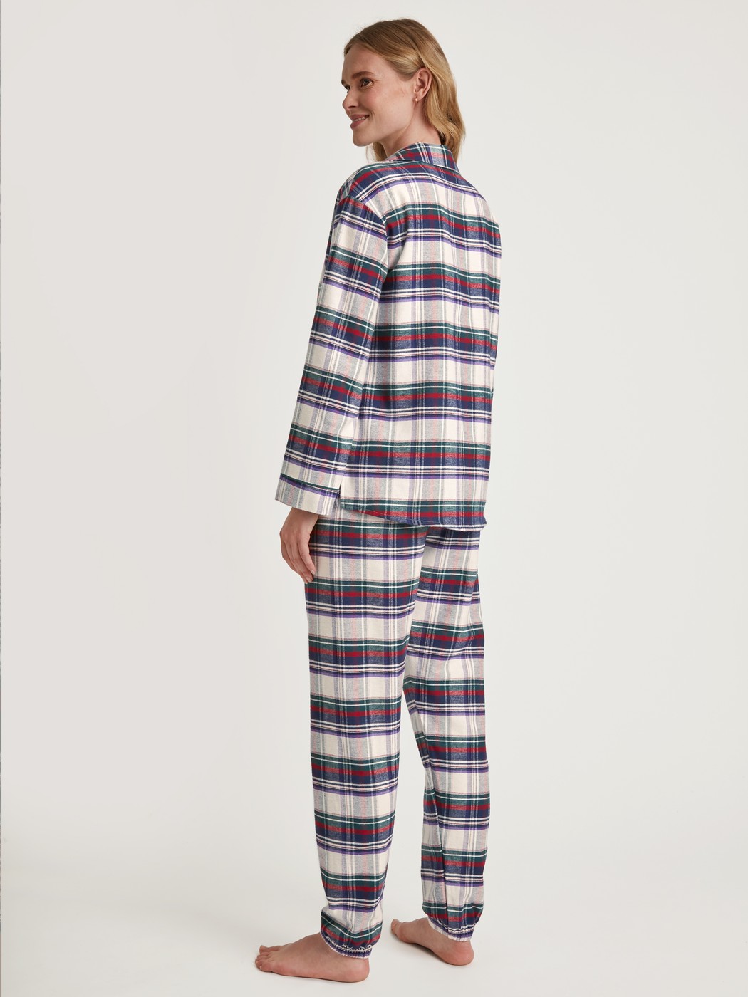 Flannel pyjamas, buttoned