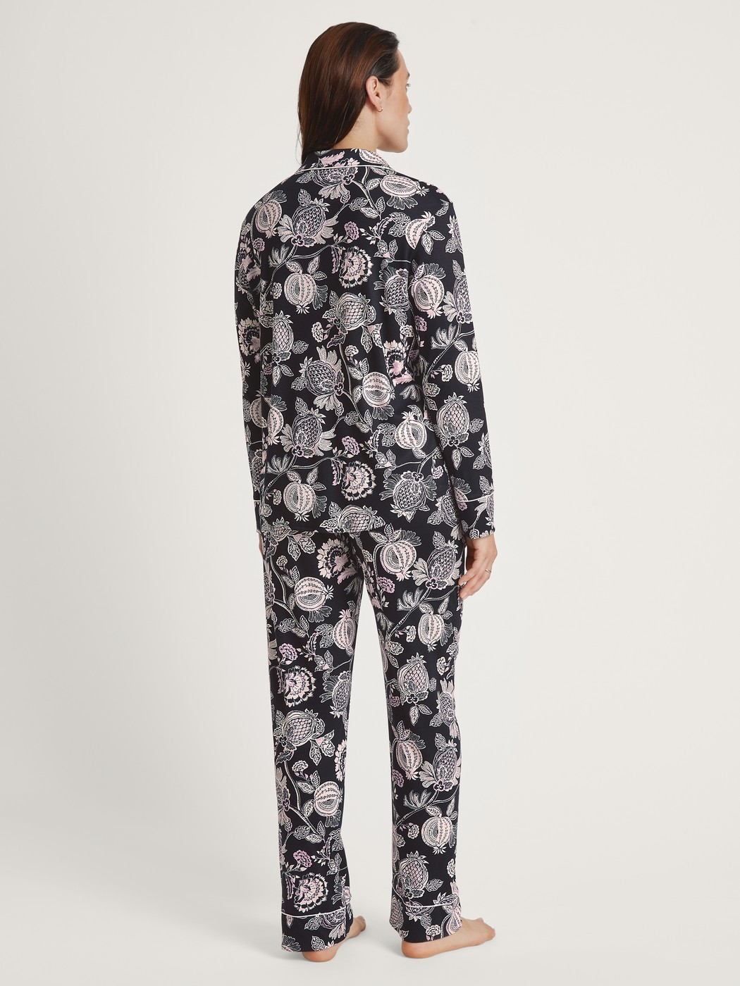 Button-through pyjamas made from TENCEL™ modal and silk