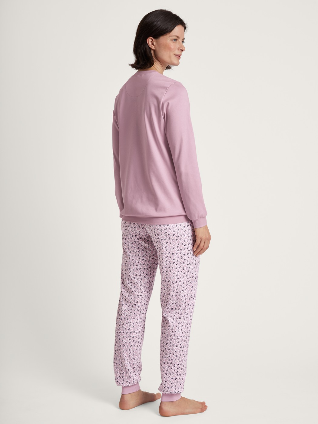 Pyjama with cuff