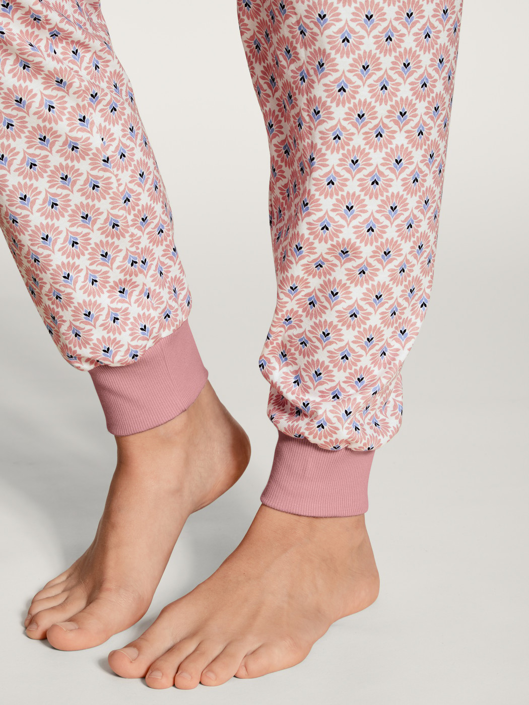 Pyjama with cuff