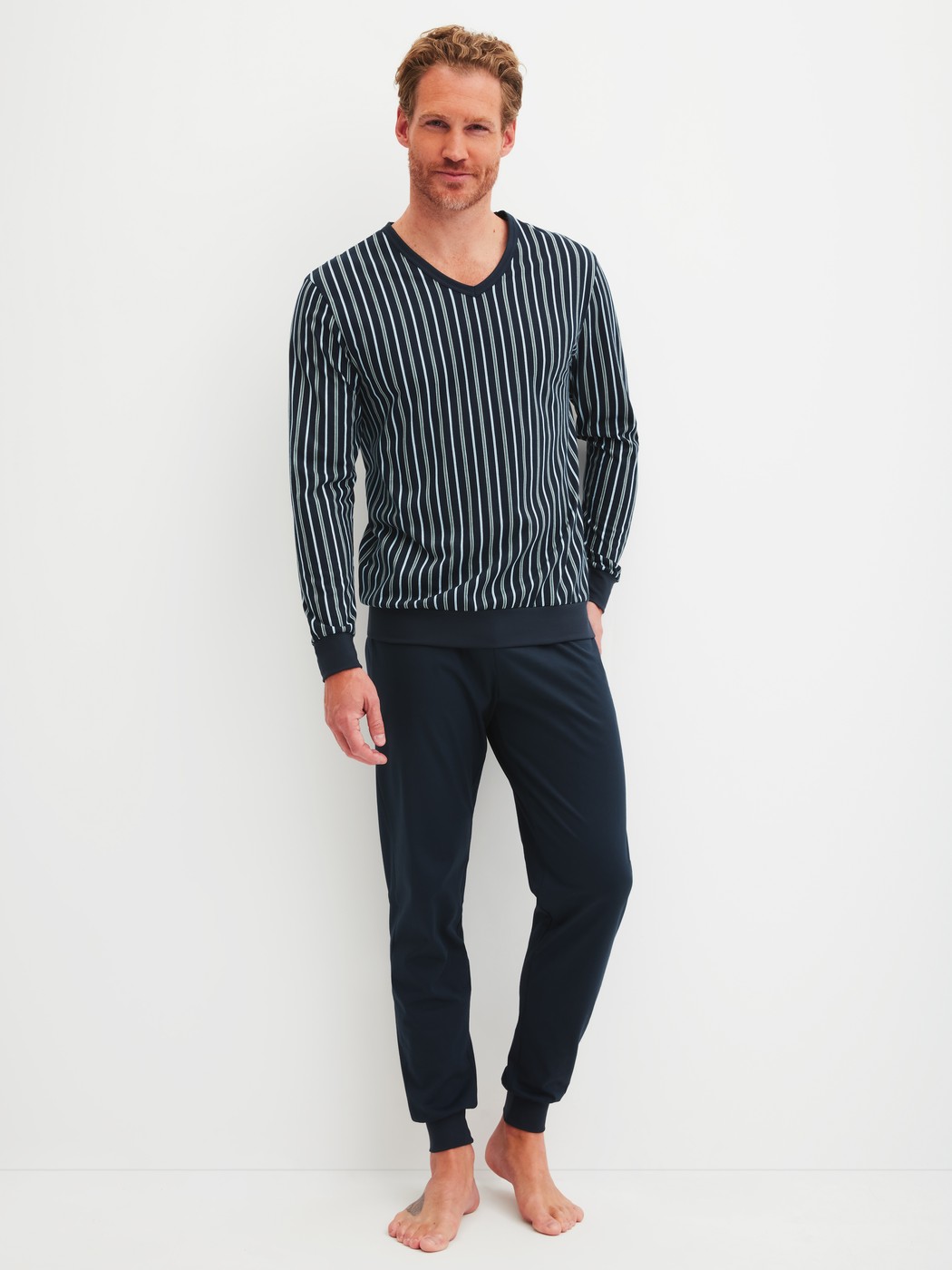 Pyjama with cuff