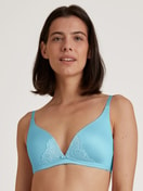 Triangle bra without underwire