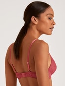 Soft bra without underwire