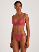 Soft bra without underwire