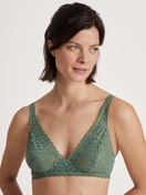 Lace bra without underwires