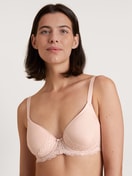 Spacer bra with wires