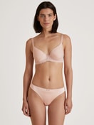 Spacer bra with wires