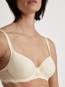 Soutien-gorge spacer