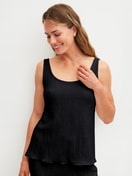 Damen-Model trägt Tank-Top aus Baumwolle in Schwarz, Einfarbig aus Serie Favourites Layering von CALIDA, Vorderansicht