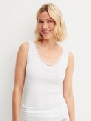 Women model is wearing Tank top made of 100% Cotton in White, Lace from the Cotton Desire series by CALIDA, Front view