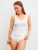Damen-Model trägt Tank-Top, 2er-Pack aus Baumwolle in Blau, Einfarbig aus Serie Benefit Women Spec. von CALIDA, Zusatzbild