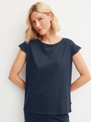 Le mannequin Femme porte le/la T-shirt à manches courtes et manches papillon en Coton de couleur Bleu, Unicolore, de la série Favourites Tiles de CALIDA, Vue de face