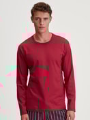 Men model is wearing Shirt long sleeve made of 100% Cotton in Red, Unicoloured from the Remix Basic Sleep series by CALIDA, Front view