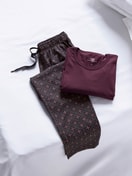 Herren - Langarm-Shirt aus 100% Baumwolle in Rot, Einfarbig aus Serie RMX Sleep Holiday von CALIDA, Detail