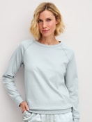 La modella / Il modello Donna indossa  in 100% cotone di colore Blu, Tinta unita, della serie Alpine M&M di CALIDA, Vista frontale