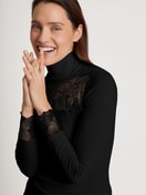 Long-sleeved turtleneck shirt in wool and silk