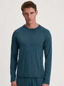 Men model is wearing Shirt long-sleeve made of TENCEL™ in Turquoise, Unicoloured from the DSW Warming series by CALIDA, Front view