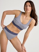 Slip, high waist