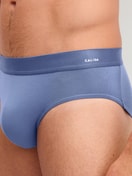 Men model is wearing Brief made of Cotton in Grey, Unicoloured from the Cotton Code series by CALIDA, Detail