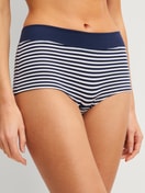 Le mannequin Femme porte le/la Panty taille haute en Coton de couleur Bleu, Rayée, de la série Elastic Special de CALIDA, Vue de face